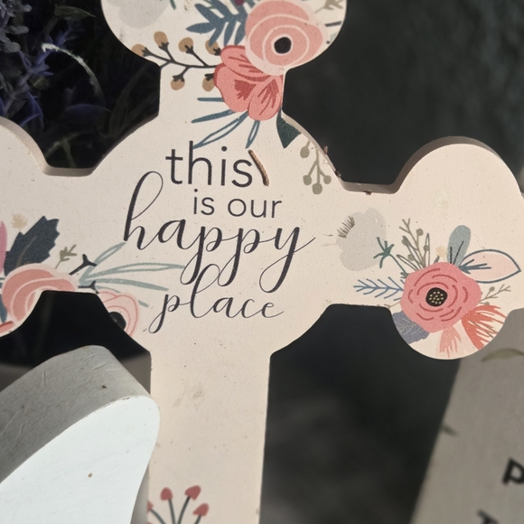 Floral Decorative Cross - Picture 3 of 5